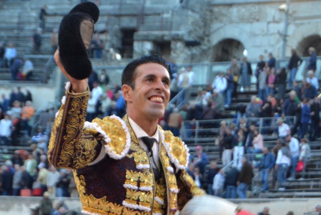 Alejandro Talavante Triumphs with a Dramatic Victory at Nîmes Bullfight